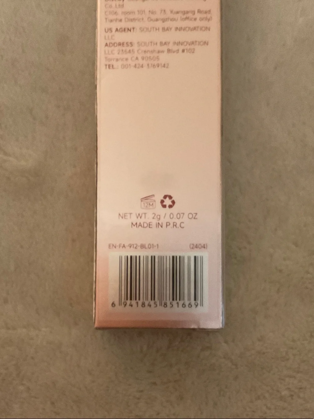 Makeup product - eyeshadow stick